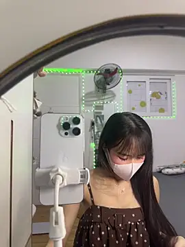 Lov3lily webcam