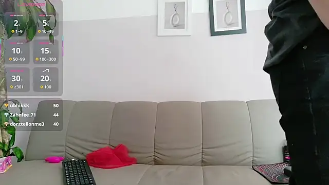 YuliethPetite webcam