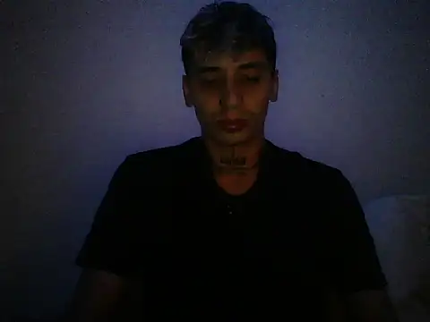 alejo_greyx webcam