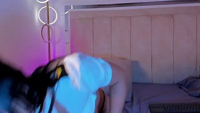 ZoeBarnett webcam