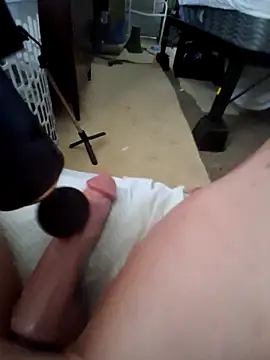 Solostroker39 webcam