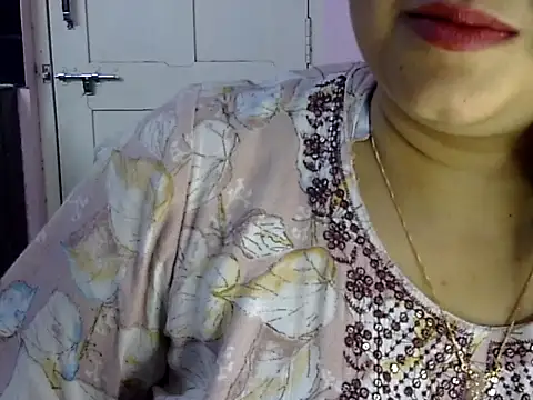 Cute_Aliyaa webcam