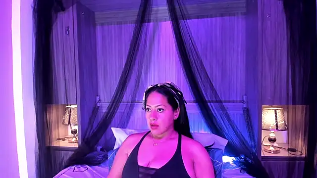 AllieBennet webcam