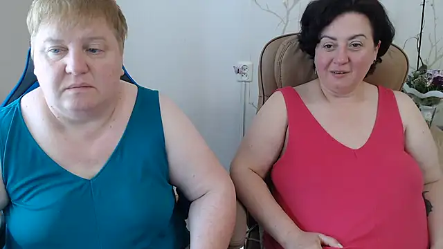 Lindy-Jeanie webcam