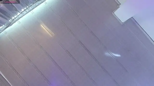 magenta_maturr webcam