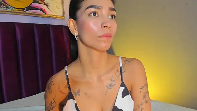 LauraAristizabal webcam