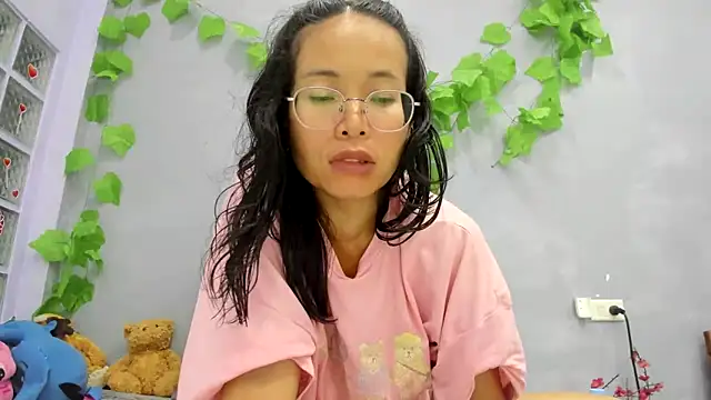 Watch loveley_jenny live on EroticFlix - High definition streams
