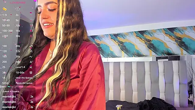 Watch IsaDiiaz live on EroticFlix - High definition streams