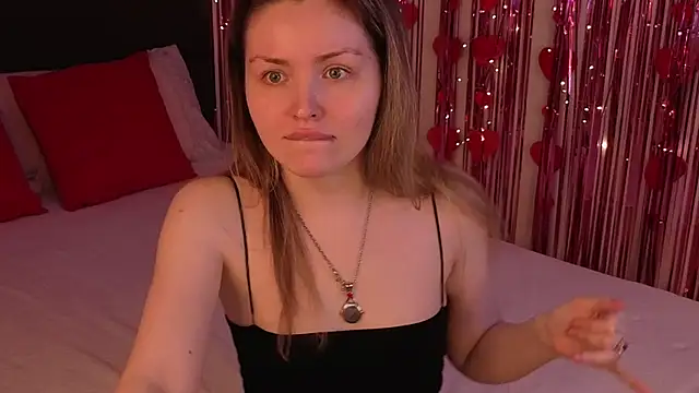 Lora_Rosee webcam