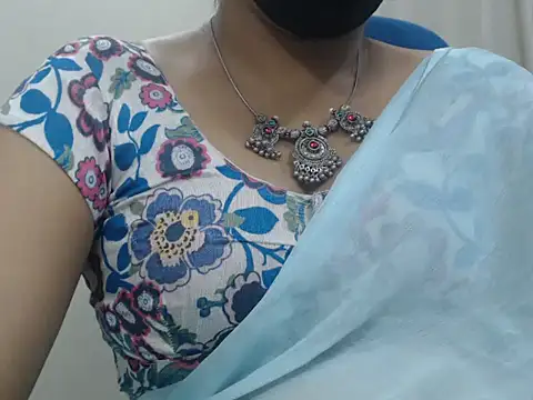 Lovely_Siri_23 webcam