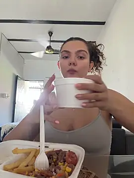 eva_stark10's live room