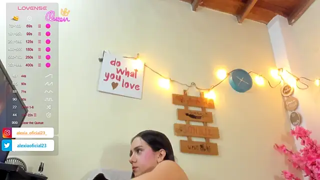Alexia_Queen webcam
