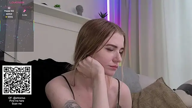 TinaAngel webcam