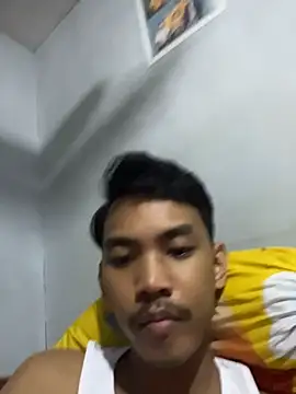 awesome_bryan webcam