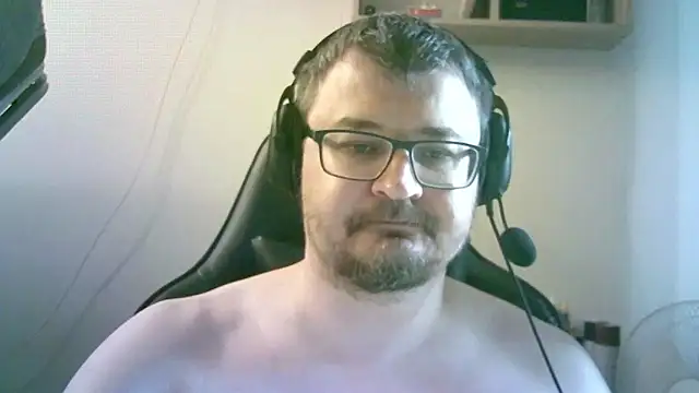 SirAbuser live cam on StripChat