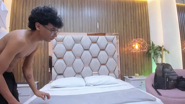 adams_bobby live sex cam