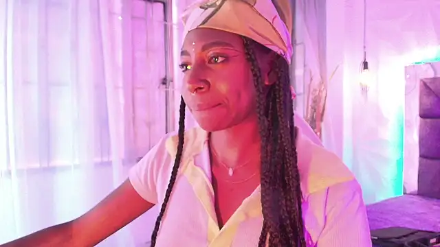 Queen_perla_ webcam