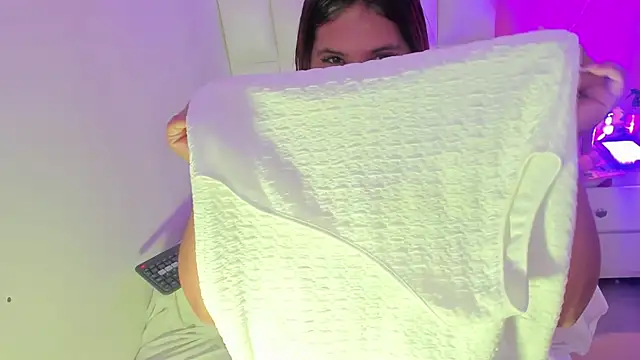 Alanna_hot3 webcam