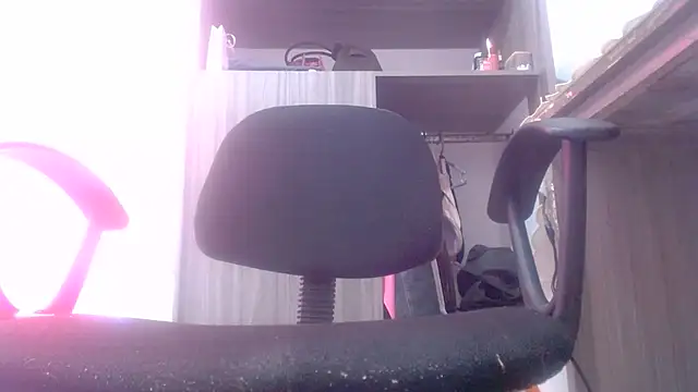 nicolle_milf1978 webcam