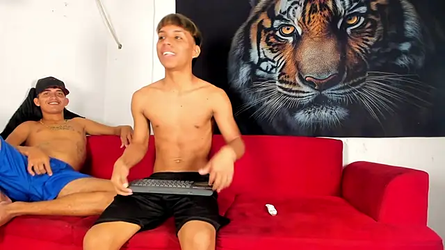 tyler_twink_boy webcam
