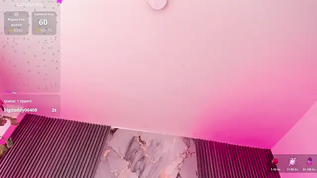 CarolineFyre webcam