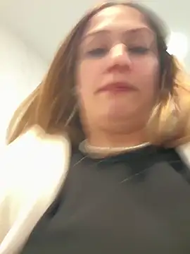 blonde_exe webcam