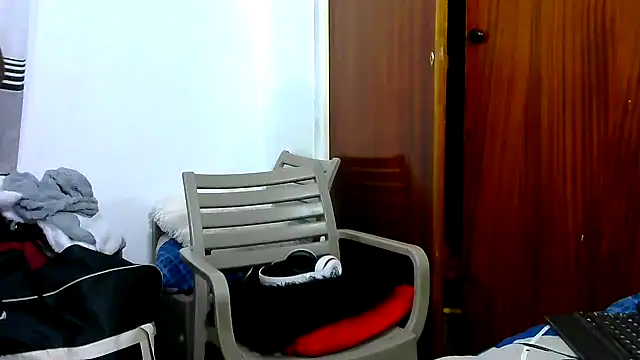 DarkPearl_20 webcam