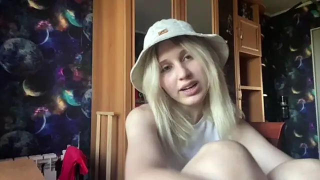 Nelly_Gilbert webcam