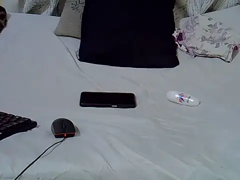 petite_pretti webcam