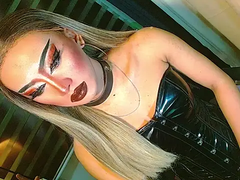 HOLLYWOOD_QUEEN_88 webcam