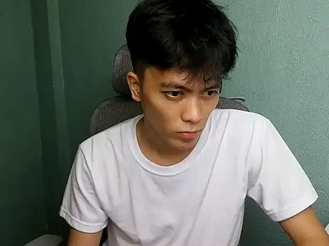PitchedHangup webcam