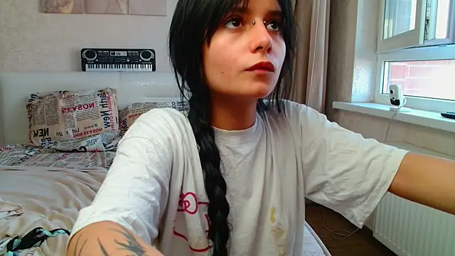 The_Slutty_Fox webcam