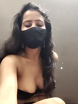 Kanika_76 webcam