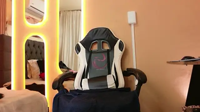 Veronicajhonsonn webcam