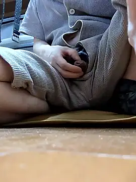 mgnhiroyuki (Ask my age) - CUM(射精)