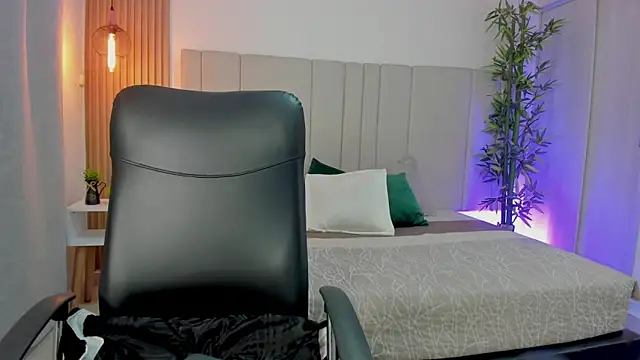 Victoria_Rosee webcam