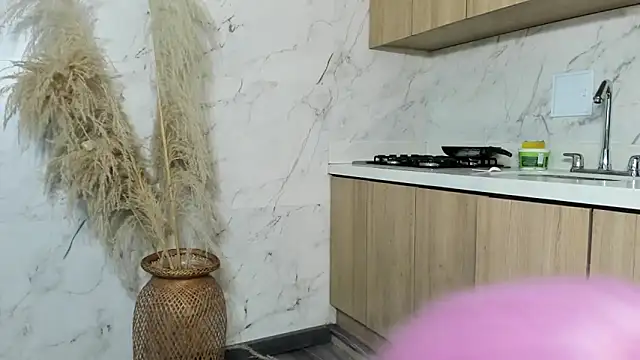 HannahSkies live cam on StripChat