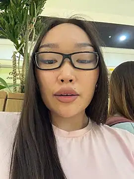 trytomakememoam webcam