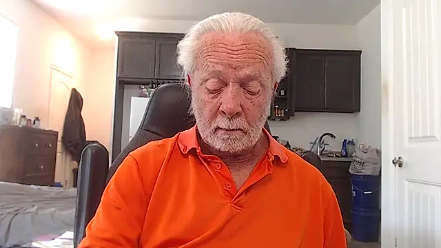 rockpoint69 (M grandpa) - masturbate 10 min