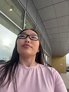 trytomakememoam webcam