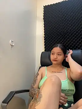 Welodynne - Female webcam sex chat