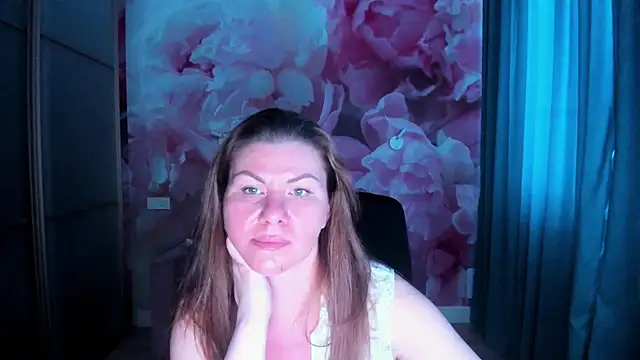 LunaKissesx webcam