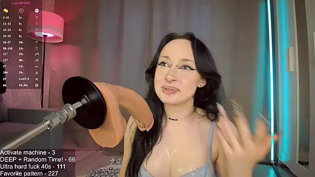 Juicy_Vikki webcam