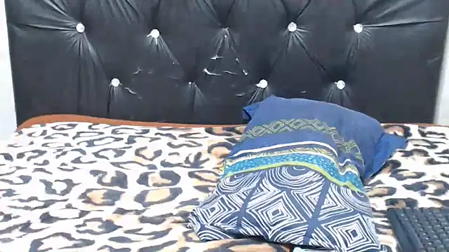 TallGoddessX_ webcam