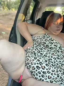 LadyDreams11 live cam on StripChat