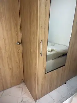 emily-Hornyy webcam