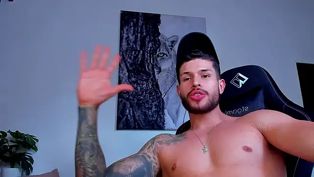 santos_ramirez1 - Santos_ramirez1's free webcam - UK Sex Cams