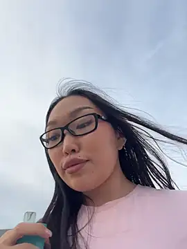 trytomakememoam webcam