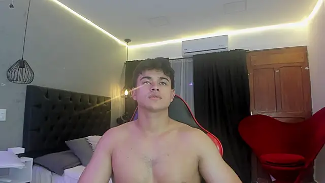 Charlie___Musk webcam