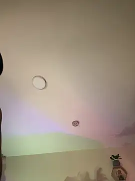 YariRose webcam